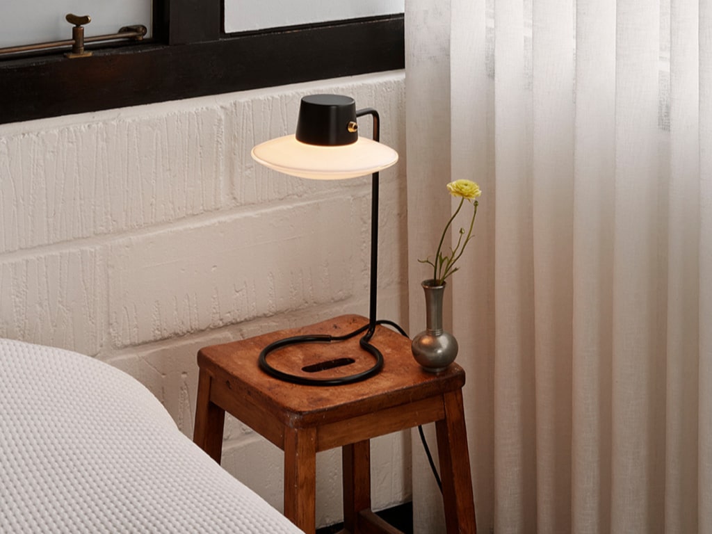AJ Oxford Table Lamp