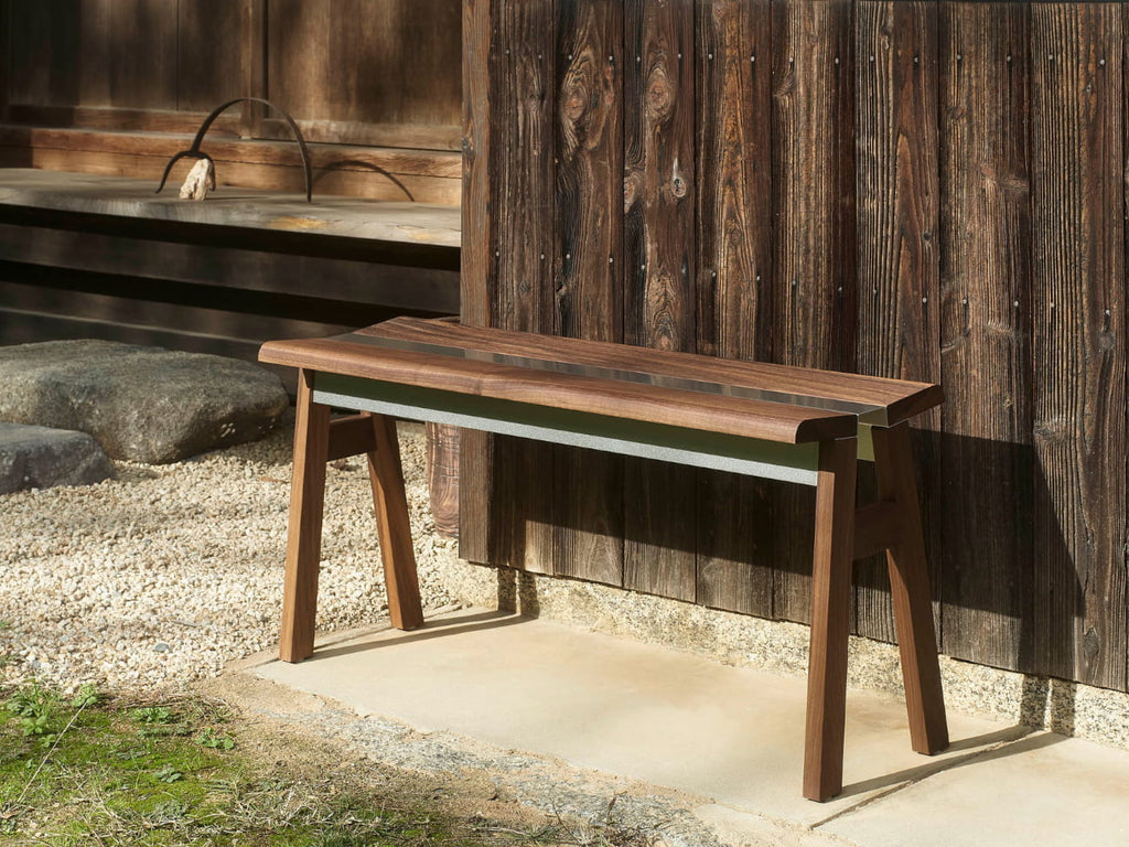 Hi. bench Walnut