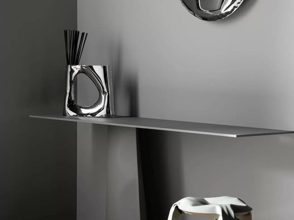 Karava Vase