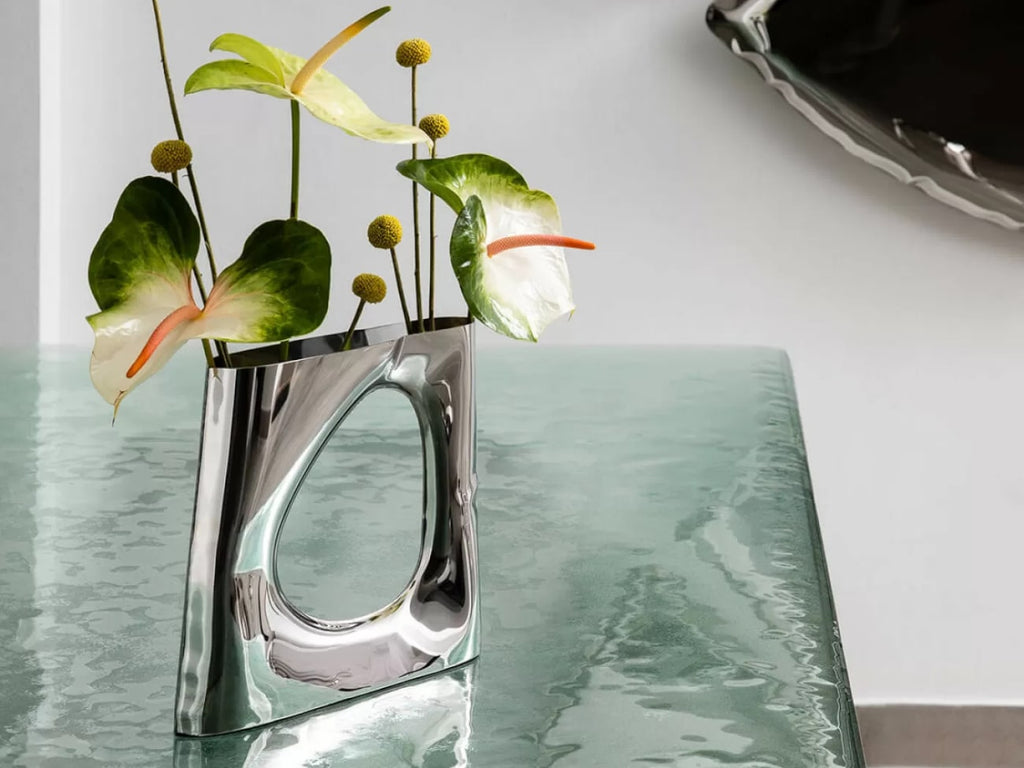 Karava Vase