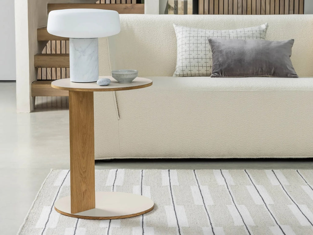 Overhang Table