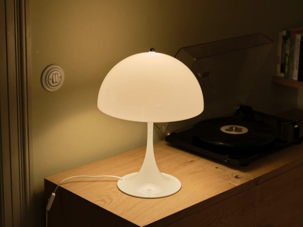 Panthella 320 Table