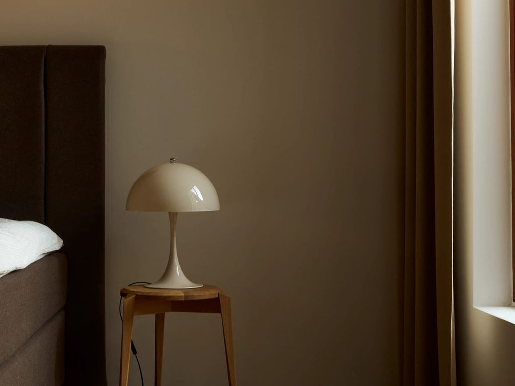 Panthella 320 Table