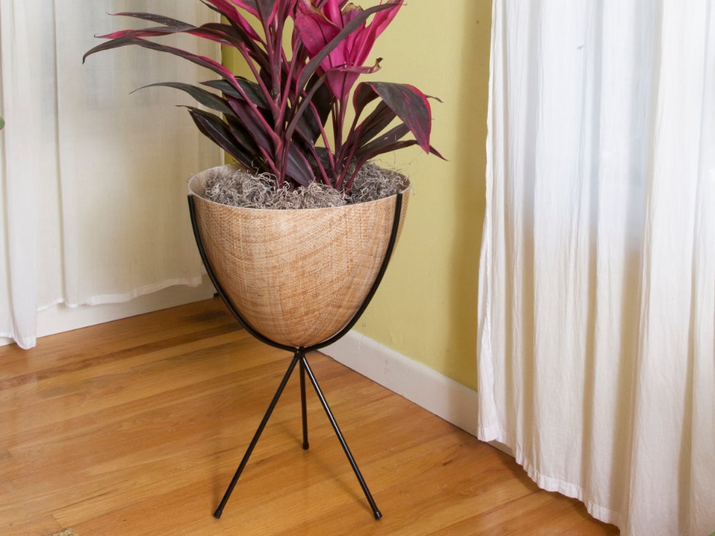 Retro Bullet Planter Medium