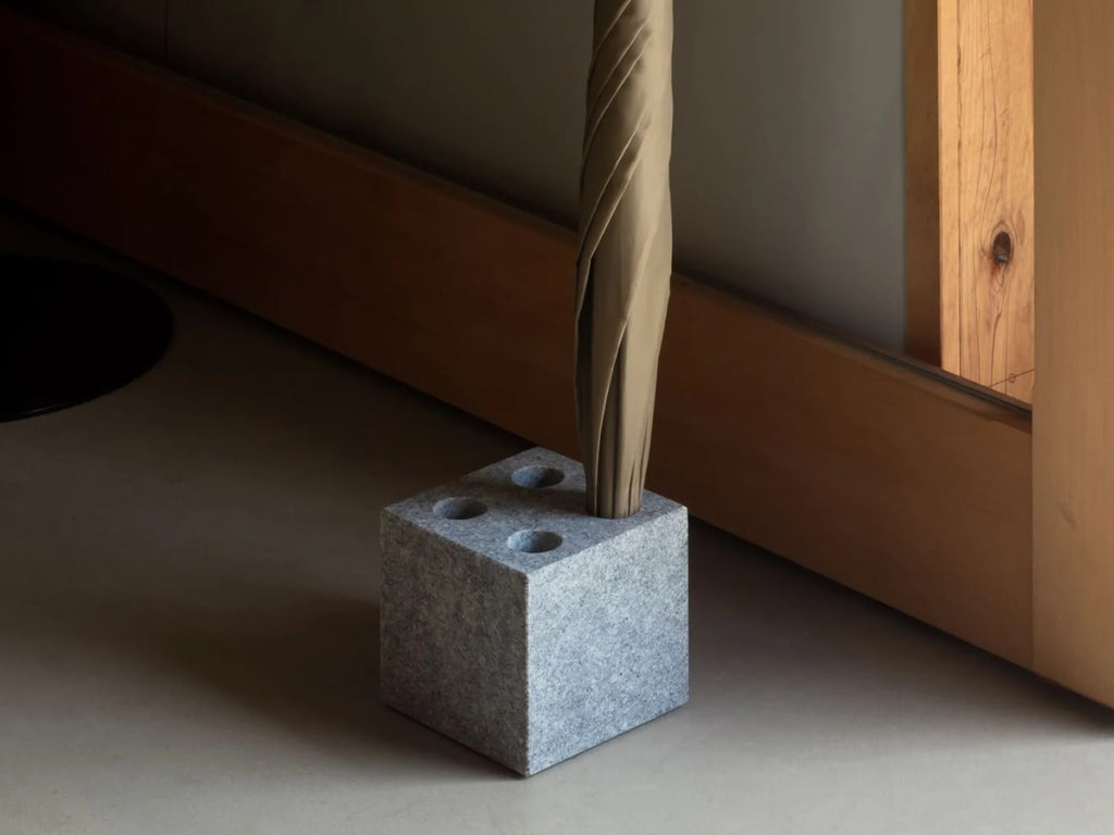 SS-Umbrella Stand Cube
