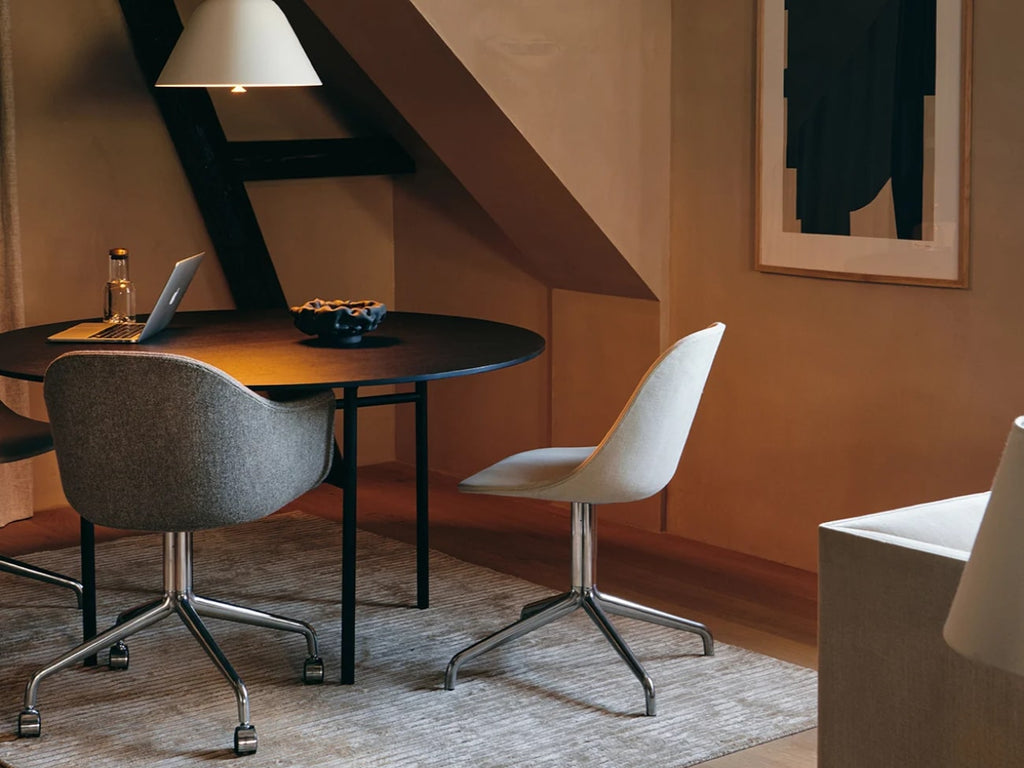 Snaregade Dining Table Round