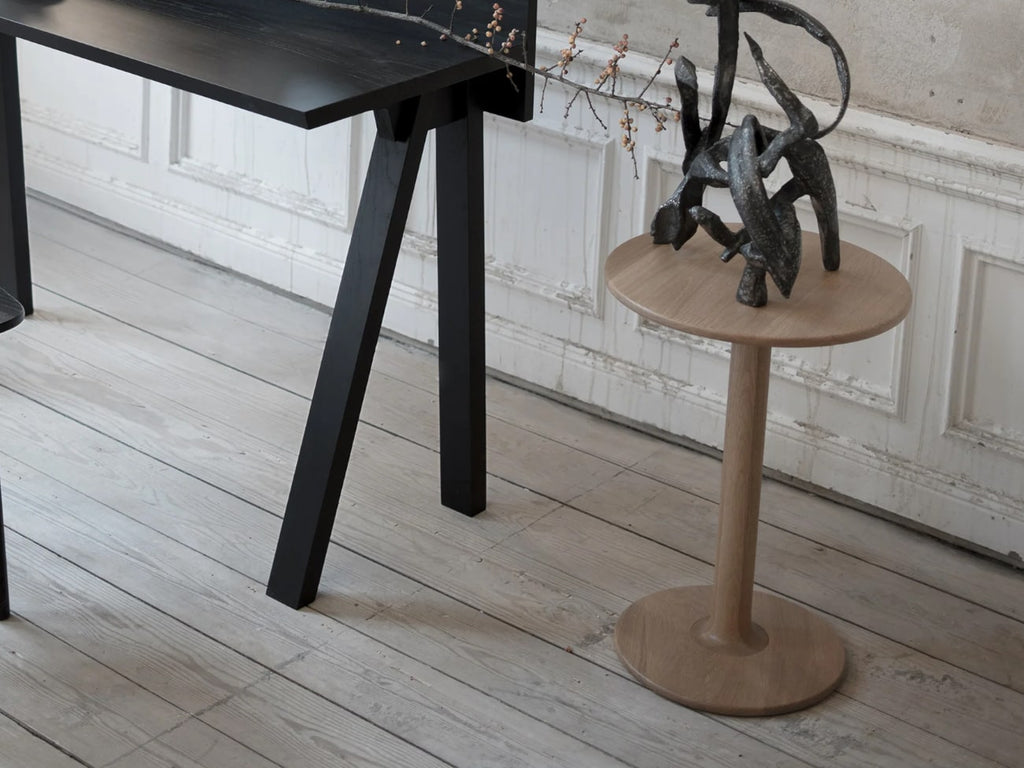 Taio Table