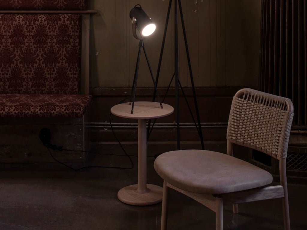 Taio Table