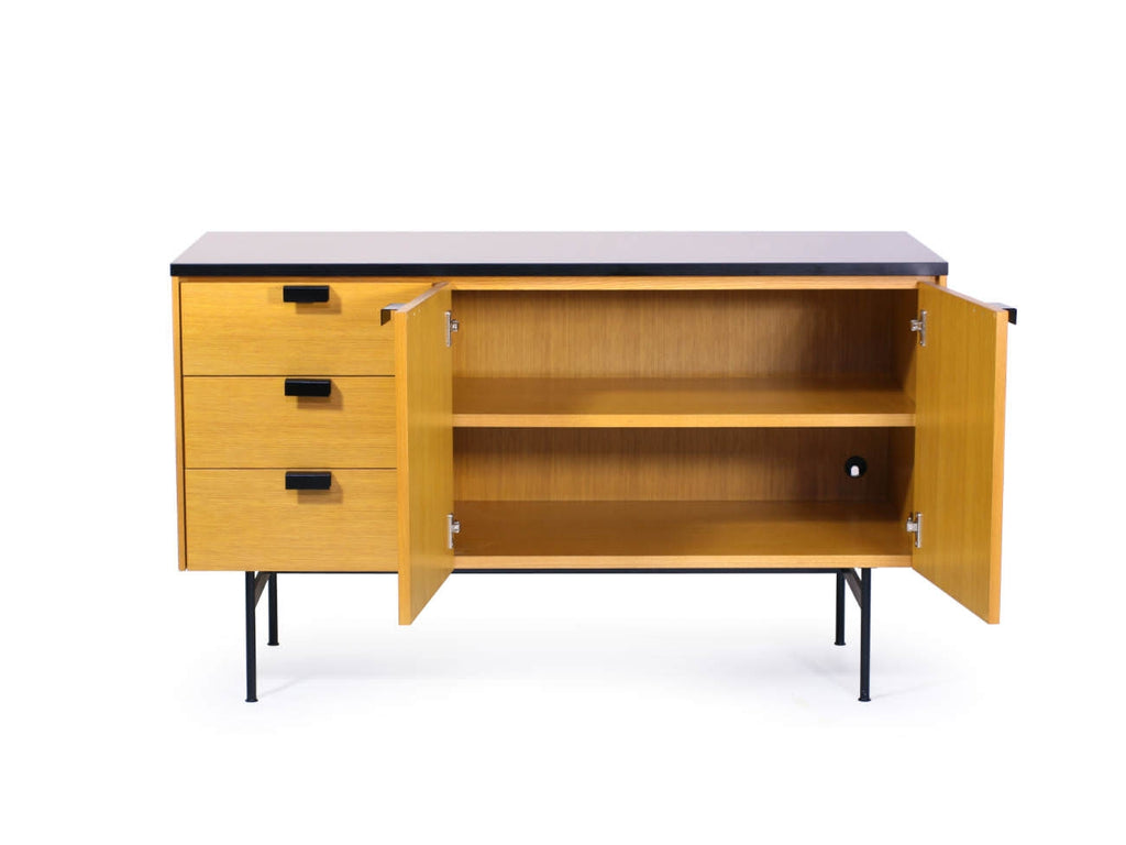 F061 Sideboard