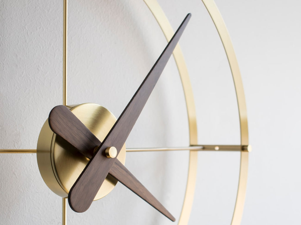 2 Puntos Premium Gold Wall Clock