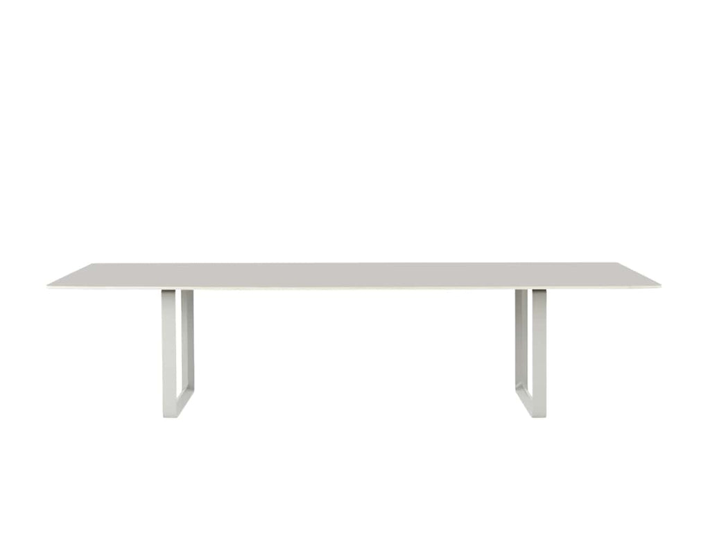 70/70 Table