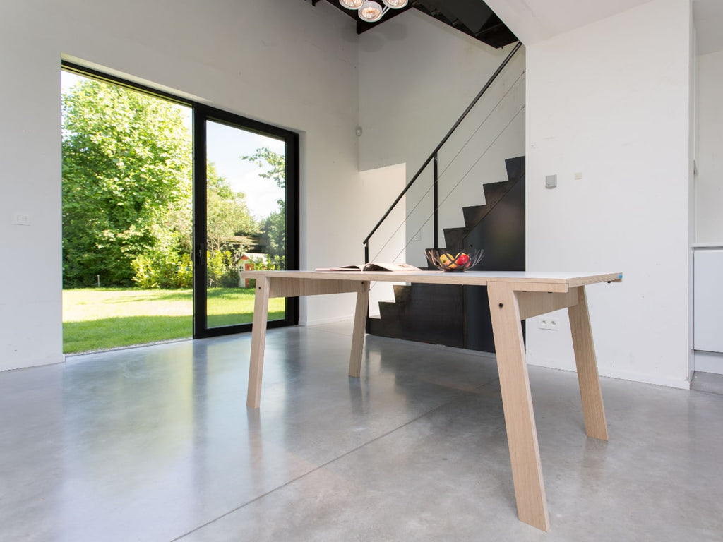 Flat Table