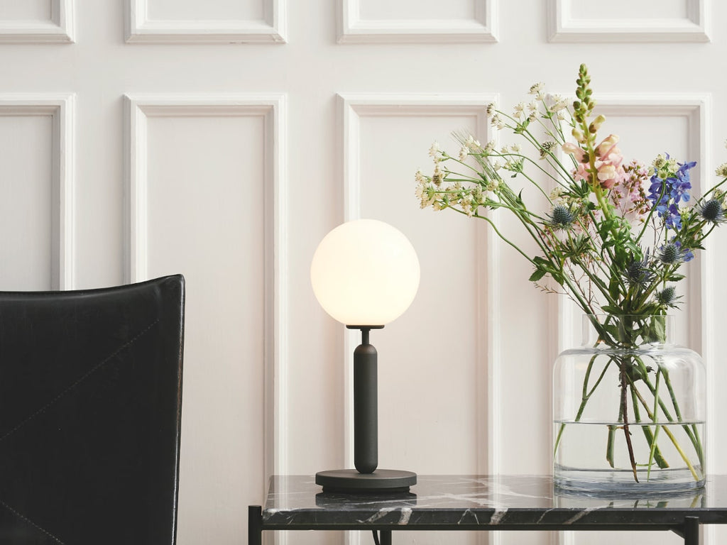 Miira Table