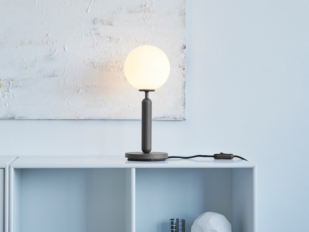 Miira Table