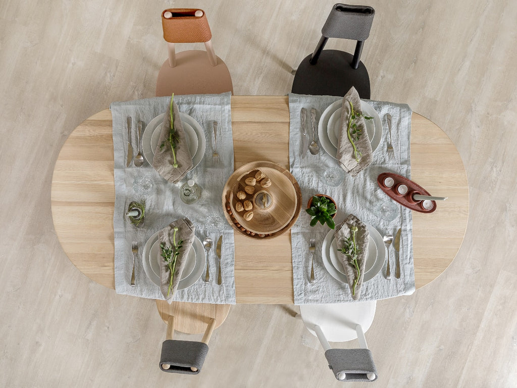 Naive Dining Table 1800