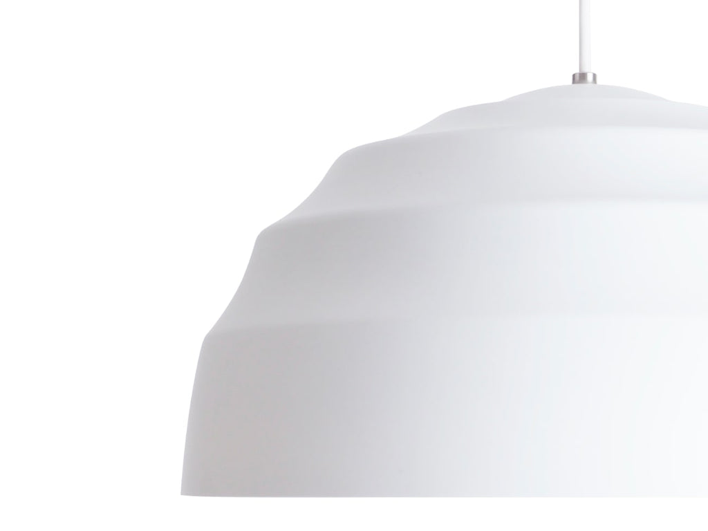 Nami-Gumo Pendant Lamp