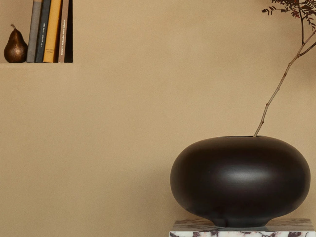 Surround Vase
