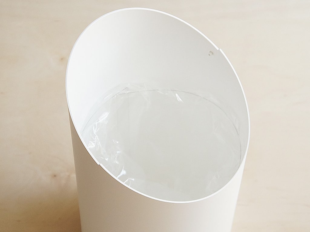 Swing Bin One Color