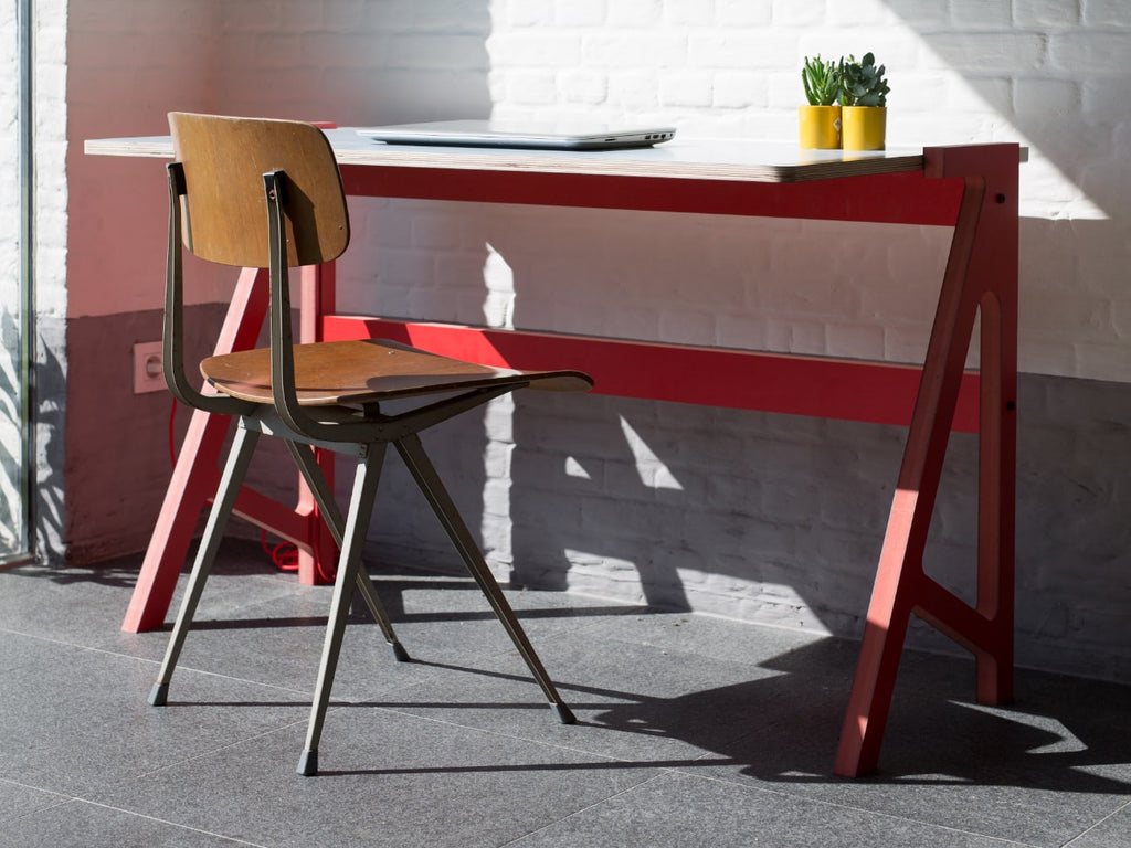 Volt Desk