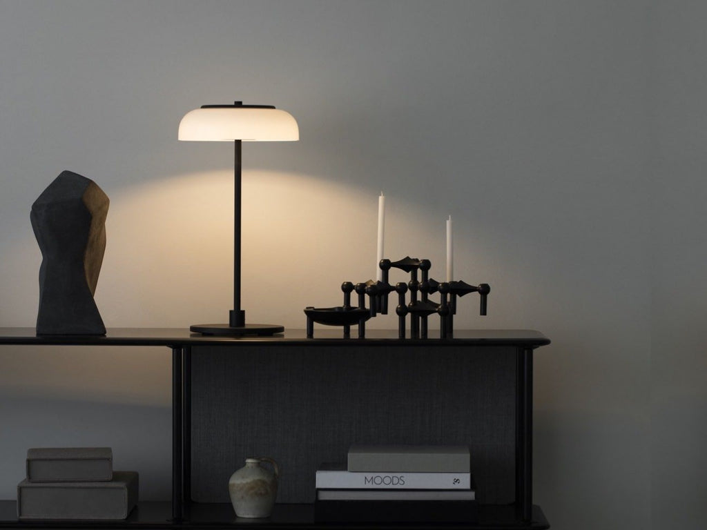 Blossi Table