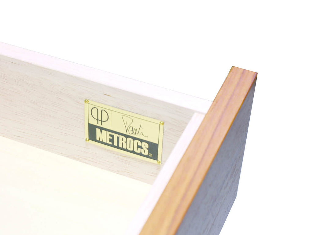 F031 Desk